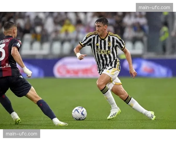 尤文图斯2-0博洛尼亚，乔纳森·戴维闪电破门确立争四优势